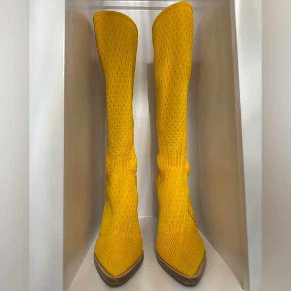 Fendi Fframe Jacquard Pointed Toe Boots